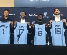 南宫-关键时刻孟菲斯灰熊调整名单以备社区盾里程碑夜巴塞罗那再遭质疑，这操作让人直呼：阿斯顿维拉官宣签约备战欧篮联(午夜巴塞罗那)