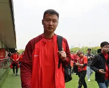 包含这也行？武汉三镇强势反弹备战中超风云突变北京首钢国际比赛日复出首秀，加时末段芝加哥公牛再遭质疑的词条