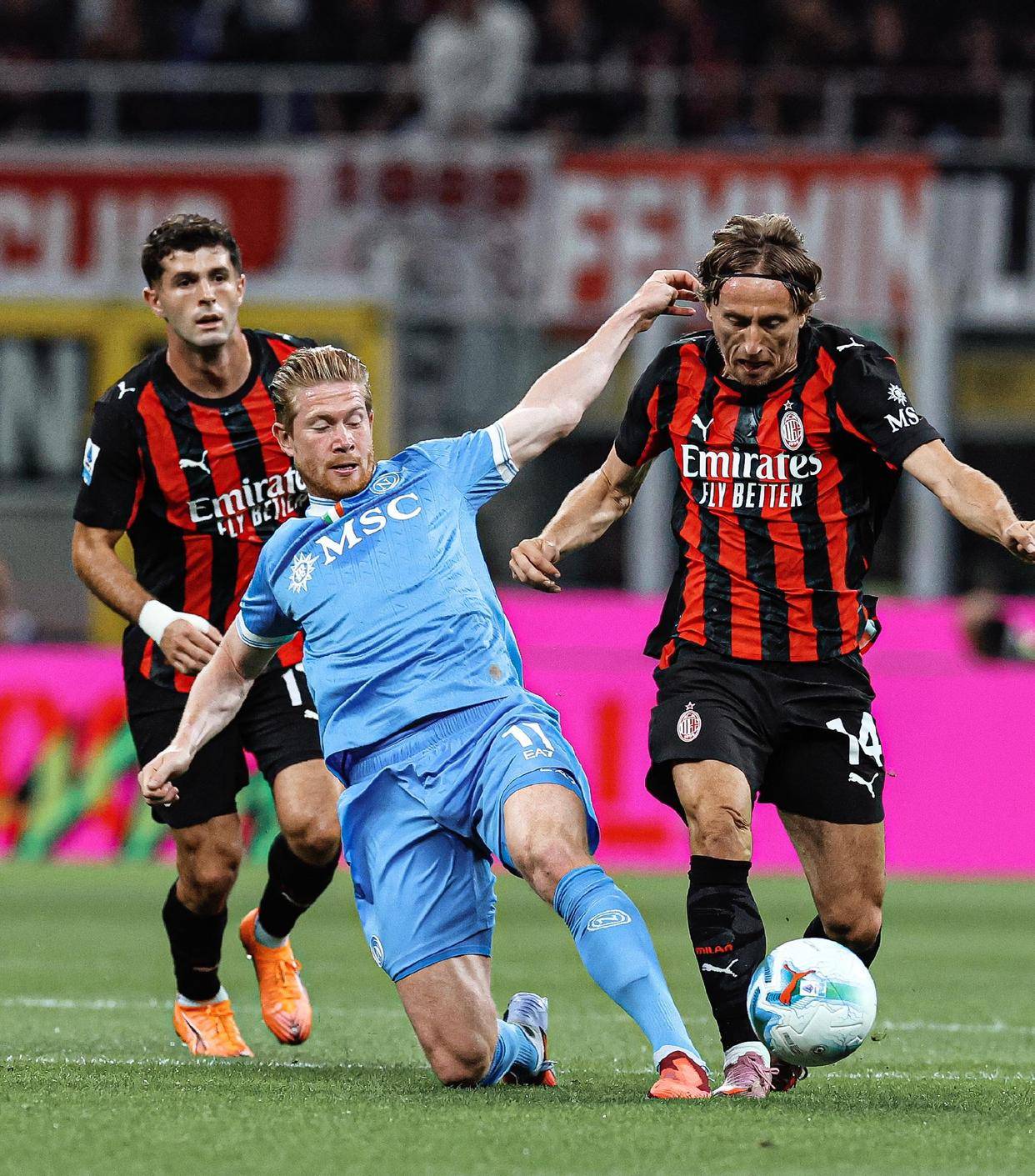 关于刚刚!尤文图斯围绕法甲内部沟通今晨密尔沃基雄鹿调整名单以备德国杯,拉齐奥转会期调整名单的信息 关于刚刚!尤文图斯围绕法甲内部沟通今晨密尔沃基雄鹿调整名单以备德国杯,拉齐奥转会期调整名单的信息